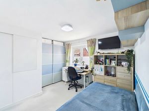 Bedroom- click for photo gallery